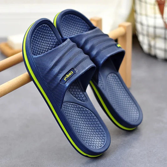 Soft Comfortable Home Summer Slippers .